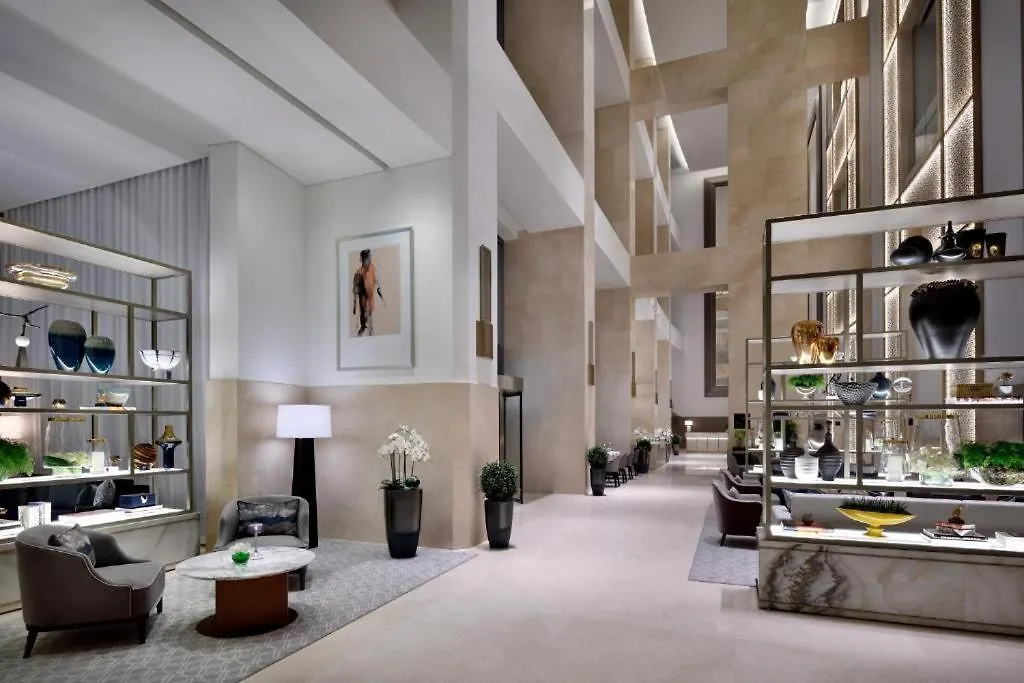Westminster Dubai Mall 5*,
